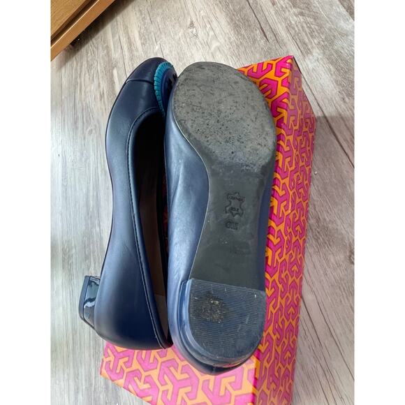 Tory Burch Navy sea/miller fringe 15mm flat size 6 - Picture 10 of 13